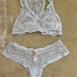 Eberjey NWOT Lace Bralette and Bottoms Set - Light blue grey